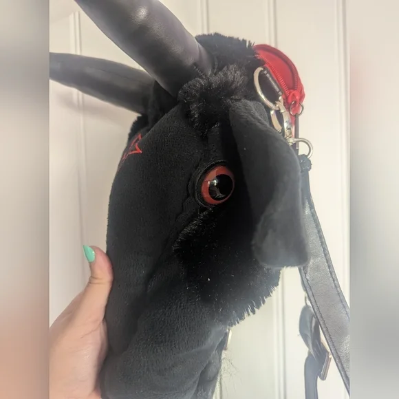 Kreepsville Demon Goat Head Backpack - Picture 2 of 9